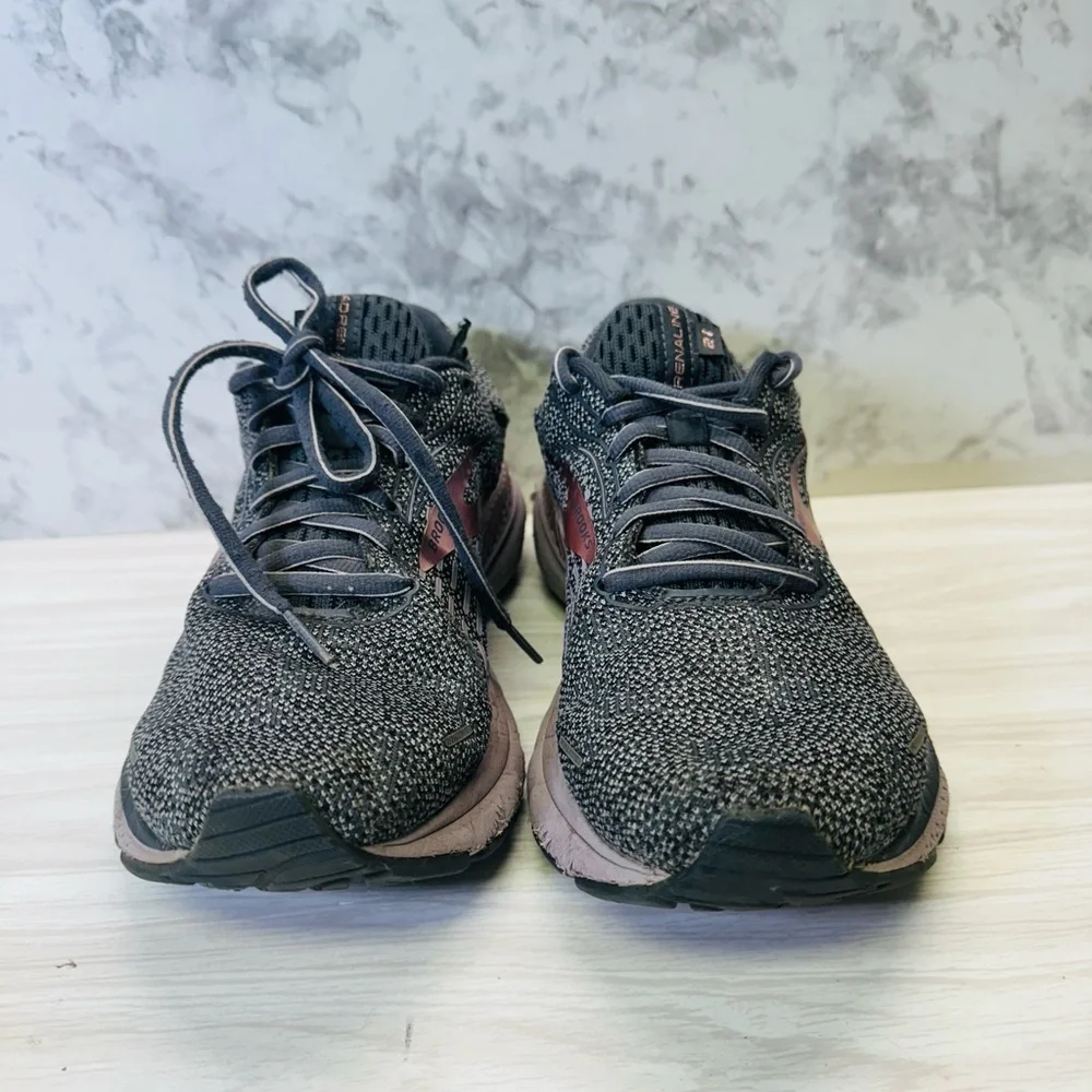 Brooks Womens Adrenaline GTS 21 Gray Running Shoes 1203291B528 Sneakers Size 8.5